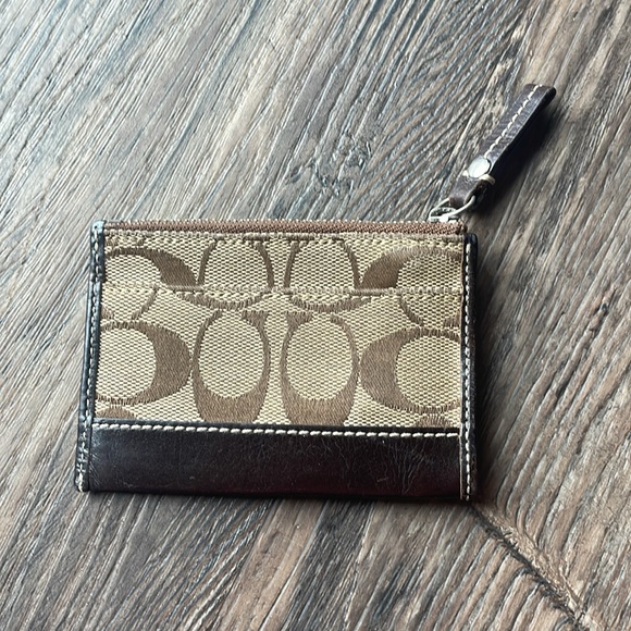 Brown Coach card case - Picture 2 of 3